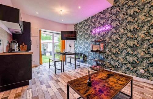Chauconin-Neufmontiers Cabaña | Gîte-Baño en la habitacion-Premium-Vista al Jardín-Gîte