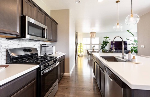 Watkins Casa | Upscale Home w/King Bed near Denver International Airport and Gaylord Rockies