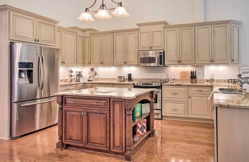 Aiken Casa | Upscale Home w/ Poker Room < 1 Mi to Golf!