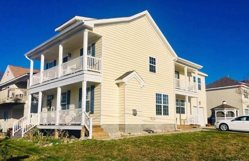 Dam Neck Casa | UPSCALE Ideal location 4 beach vacay! H20 views!