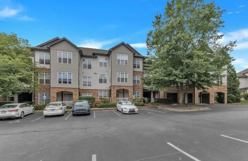 Southwest Raleigh Apartamento | Upscale King 2BR Suite Mins to Downtown Raleigh!
