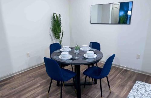 Charlotte Apartamento | Upscale King 3 Bed Suite to Uptown Charlotte