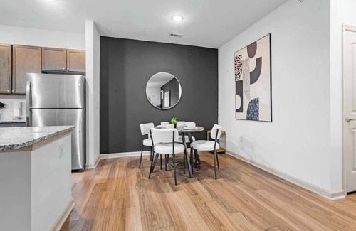 Charlotte Apartamento | Upscale King 3BR Suite to Uptown Charlotte!
