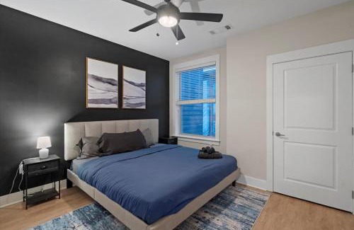 Charlotte Apartamento | Upscale King 3BR Suite Mins to Uptown Charlotte