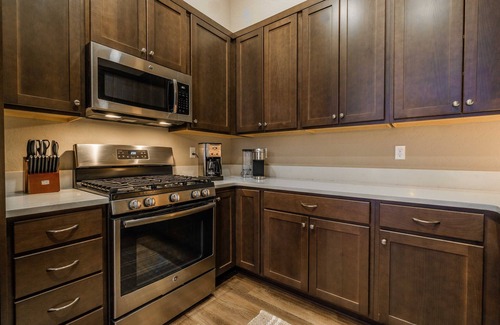 Sandpoint Condominio | Upscale Lakeview Condo in Downtown Sandpoint