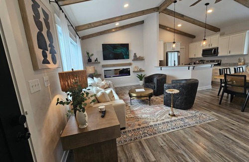 Middletown Casa | Upscale New Construction Ranch