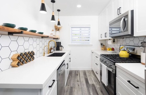 Grant Hill Casa | Upscale Oasis, Downtown SD, BBQ, Fire Pit & More!