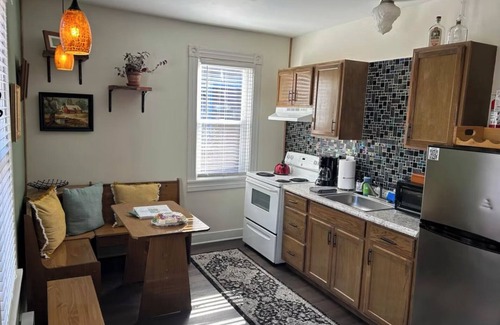 Ashfield Apartamento | * NUEVO * Apartamento orgánico moderno y espacioso de 1 habitación, con hidromasaje para 2 personas