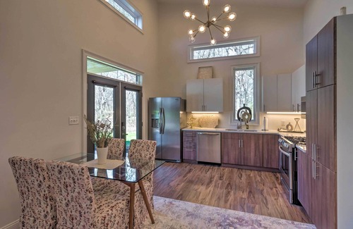 Cunningham Cabina | Upscale & Quiet Paducah Retreat on 15 Acres!
