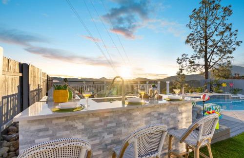 Spring Valley Casa | Upscale Resort House, Views, Saltwater Pool, Spa