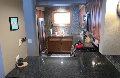 Central Vermont- Killington Condominio | Upscale Ski In/Out Two Bedroom Sunrise End Unit Condo Steps From the Trail