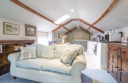 Colyton Casa | Upside Down Cottage