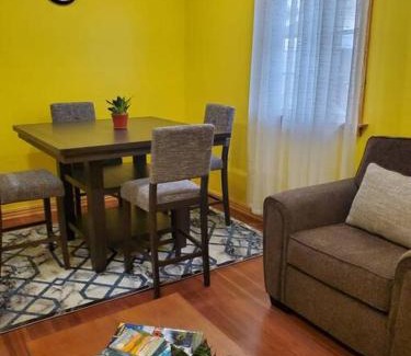 Georgetown Apartamento | Upstairs 2 Bedroom Avalon Regia Apartment
