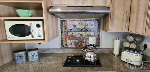 White River Casa | Upstairs R-2 Self-Catering Unit
