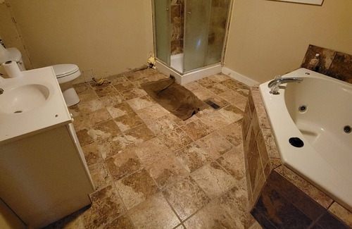 Hoosick Falls Casa | UPSTATE HIDEWAY WITH A TESLA CHARGER AND HIGH-SPEED INTERNET