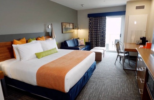 Circleville Complejo | Upstate New York's Ultimate Waterpark Getaway! 3 Spacious Rooms w/ Free Parking!