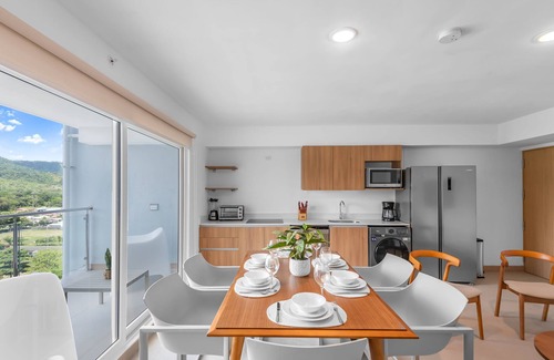 Barrio Santa Lucía Apartamento | Upstay - Brand New Condo in Jaco 5mins to Beach