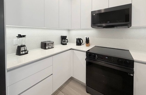 Four Corners Apartamento | Upstay - Modern Home w Pool in New Development