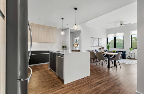 West Congress Apartamento | Upstay! New Renos Spacious Apartment Near Soco