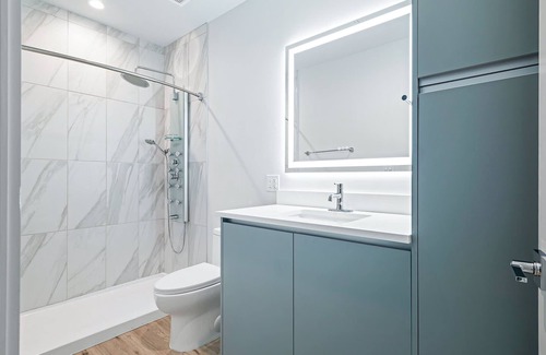 West Congress Apartamento | Upstay Newly Renovated Modern Apartment Near Soco