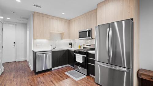West Congress Apartamento | Upstay Newly Renovated Modern Apartment near SoCo