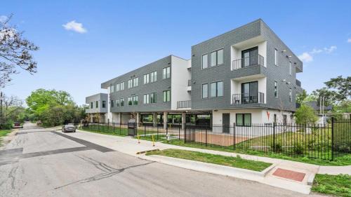West Congress Apartamento | Upstay Newly Renovated Modern Apartment near SoCo