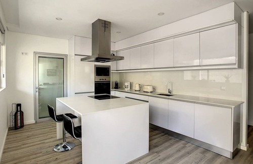 Santo Antonio Apartamento | Uptown Apartment - Two Bedroom Apartment, Sleeps 4