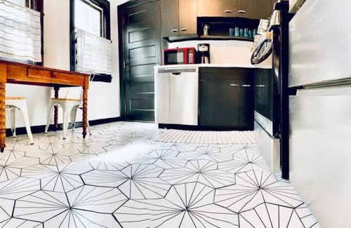 East Isles Apartamento | Uptown Bachelor 2