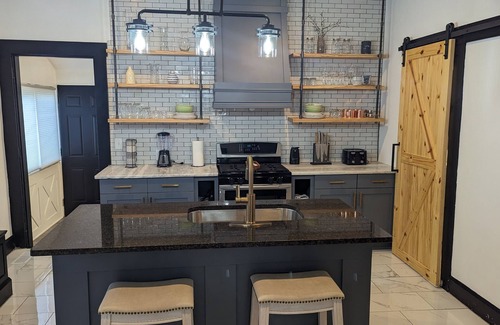 New Albany Casa | Uptown Class