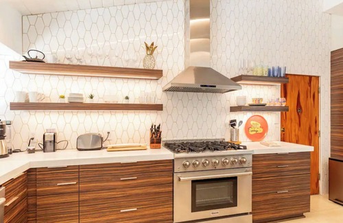 Old Las Palmas Casa | Uptown Design District Walking distance to Downtown Palm Springs!
