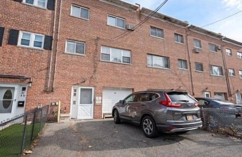 North Side Casa | Uptown Escape in Mount Vernon