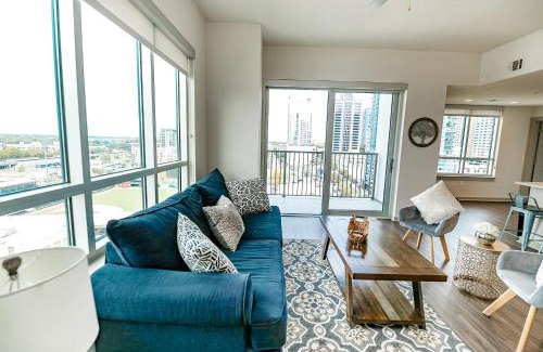 Third Ward Apartamento | Uptown Fully Furnished 2BR Apartment apts