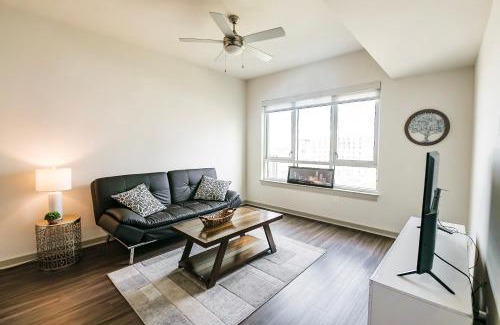 Third Ward Apartamento | Uptown Furnished Apartments near BOA Stadium apts