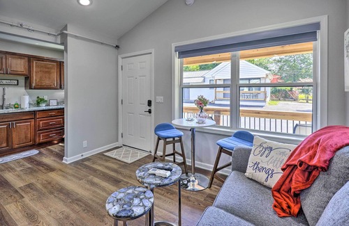 Hot Springs Cabaña | Uptown Hot Springs Cottage 1 By Bathhouse Row