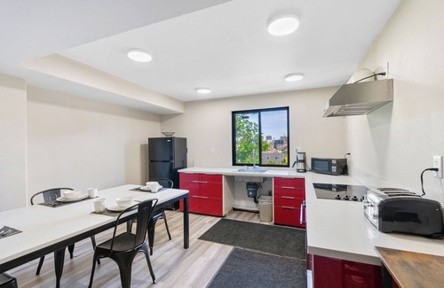 Hillcrest Apartamento | Uptown Inn by Vantaggio - Limited Service Apart-Hotel