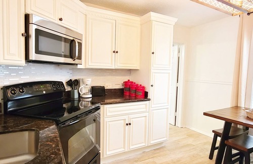 Milan Casa | Uptown New Orleans Home -7 mins to FQ Free Parking