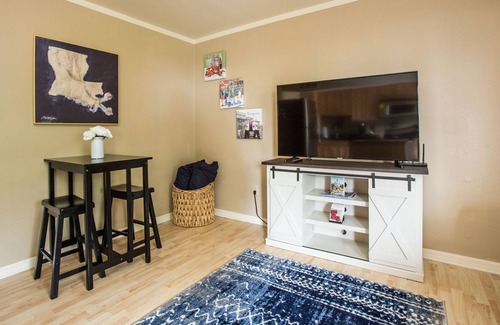 Milan Condominio | Uptown NOLA! Pasos ubicados a StCharles Street Car