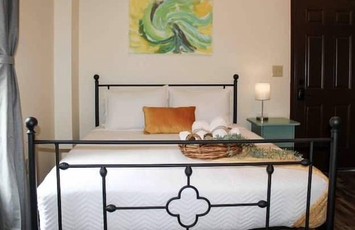 Harrisburg - Hershey Casa | Uptown Suite B | Central Location | Free Parking