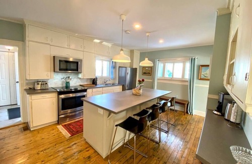 Queens Square Villa | Urban Cottage - in the heart of Charlottetown