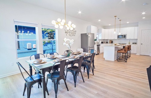 Denver Heights Cabaña | Urban Delight 4br/3ba Near City Center