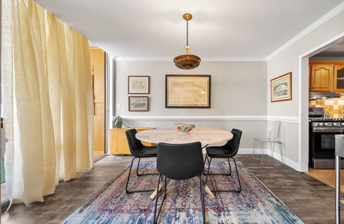 Downtown Atlanta Apartamento | Urban-Eclectic Downtown Condo w Parking, sleeps 4