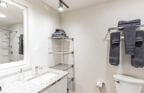 Gateway District Apartamento | Urban Elegance Studio Oasis Prime Location