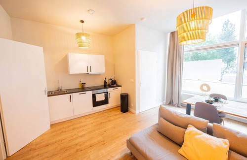 Stadsdriehoek Apartamento | Urban Escape 2BDR Apartment BS3