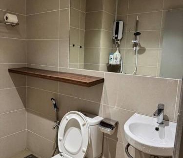 Kota Samarahan Apartamento | Urban Escape family friendly 5 or 6 pax