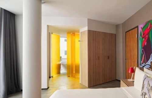 Hipódromo Hotel | Urban Escape: Pets Allowed, Nightclub & Shuttle, Parque México!