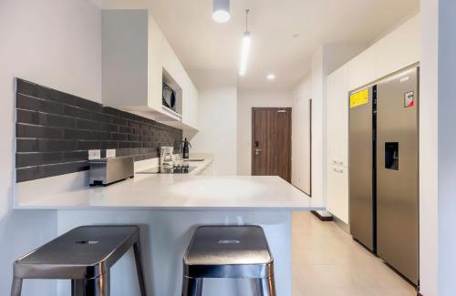 Santa Ana Apartamento | Urban Flats Studios by Corporate Stays