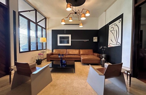 Rio Casa | Urban Forest Getaway Home Near San Juan