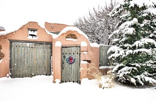 Santa Fe Casa | Urban Loft in Heart of Vibrant Railyard