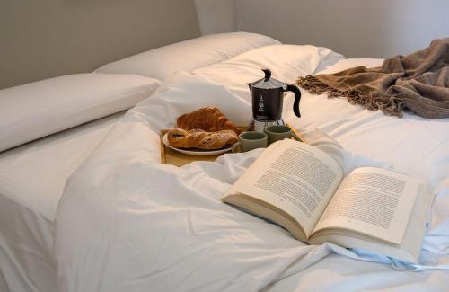 San Lorenzo Apartamento | Urban Oasis near Termini, Free Parking&Balcony