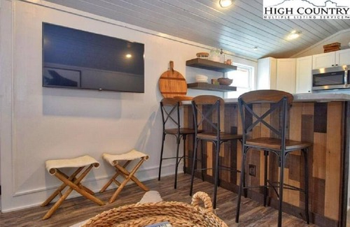 Boone Apartamento | Urban Oasis on King Street!